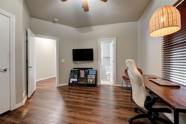 121 Eagle Lake Lane, Newcastle, OK 73065