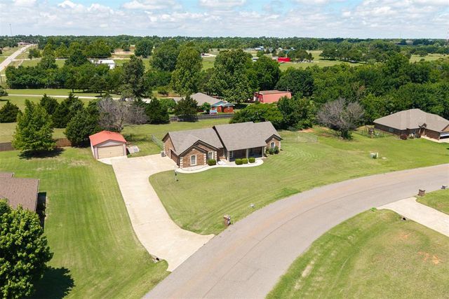 121 Eagle Lake Lane, Newcastle, OK 73065