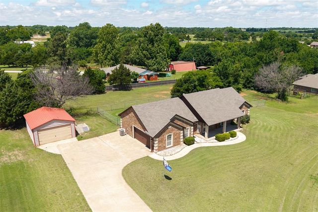121 Eagle Lake Lane, Newcastle, OK 73065