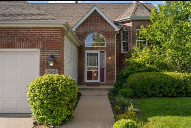 7310 E 103rd Avenue, Crown Point, IN 46307
