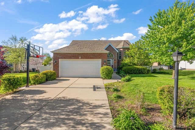 7310 E 103rd Avenue, Crown Point, IN 46307
