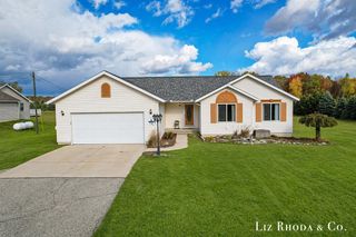 11099 18 Mile Road Ne, Spencer Twp, MI 49319
