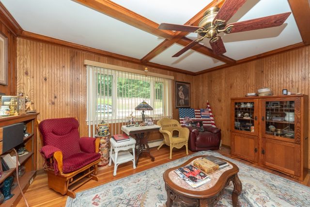 28 Highland St, Southborough, MA 01772