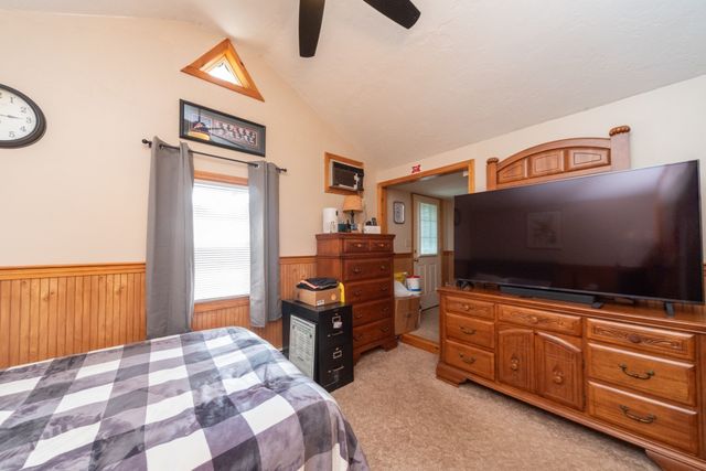 28 Highland St, Southborough, MA 01772