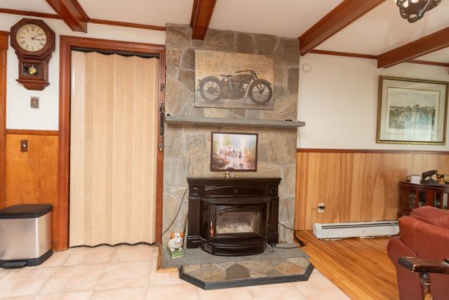 28 Highland St, Southborough, MA 01772