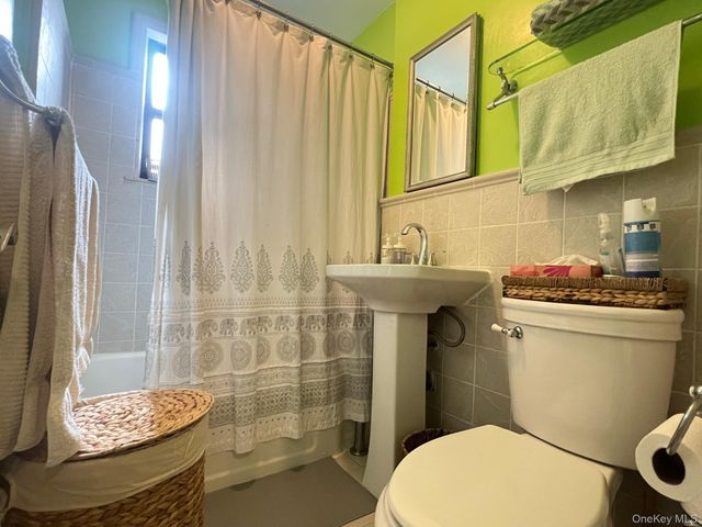 19640 67th Avenue 2nd FL, Fresh Meadows, NY 11365