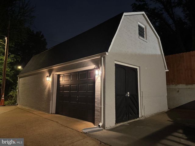 1116 34TH ST SE, Washington, DC 20019