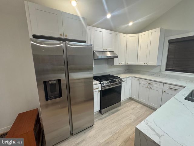 1116 34TH ST SE, Washington, DC 20019