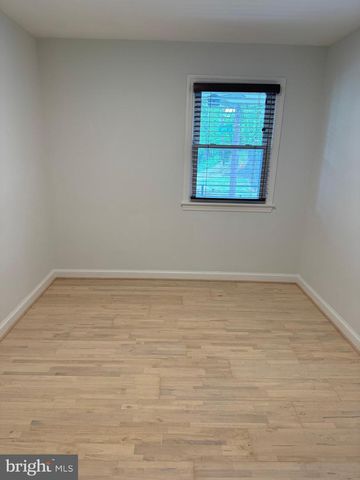 1116 34TH ST SE, Washington, DC 20019