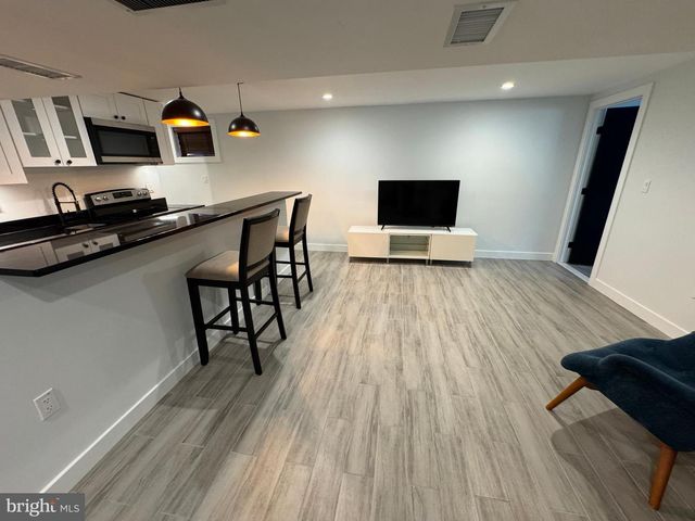 1116 34TH ST SE, Washington, DC 20019