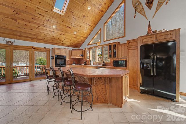 112 Hawks Nest Ridge, Cullowhee, NC 28723