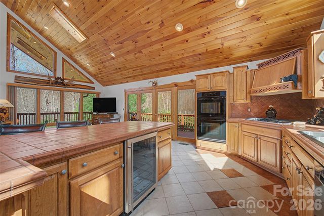 112 Hawks Nest Ridge, Cullowhee, NC 28723