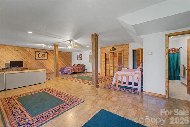 112 Hawks Nest Ridge, Cullowhee, NC 28723