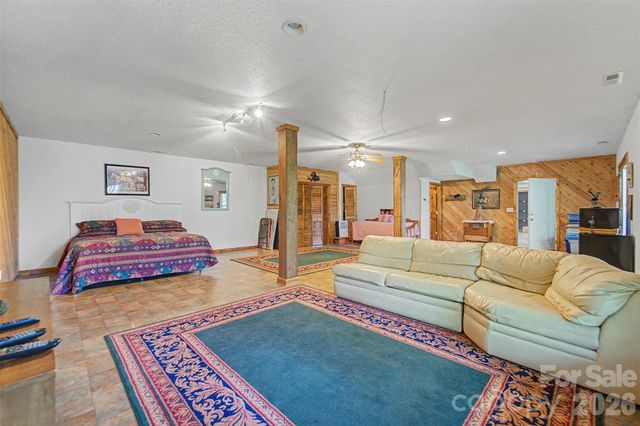 112 Hawks Nest Ridge, Cullowhee, NC 28723