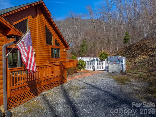 112 Hawks Nest Ridge, Cullowhee, NC 28723
