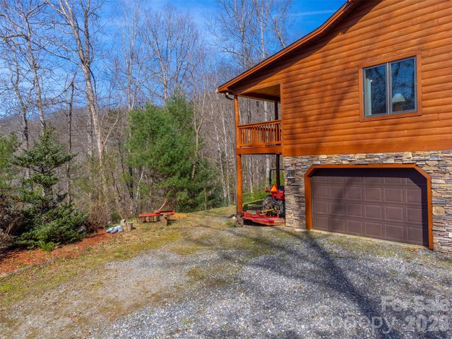 112 Hawks Nest Ridge, Cullowhee, NC 28723
