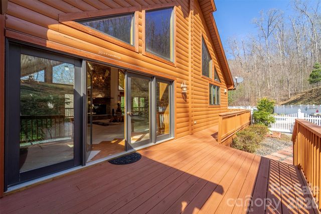 112 Hawks Nest Ridge, Cullowhee, NC 28723