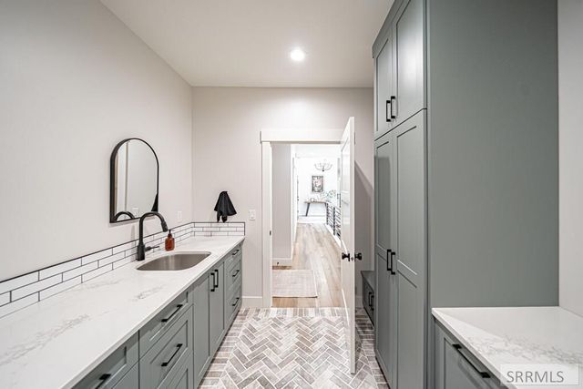 6783 S Tumble Creek Lane, Idaho Falls, ID 83406