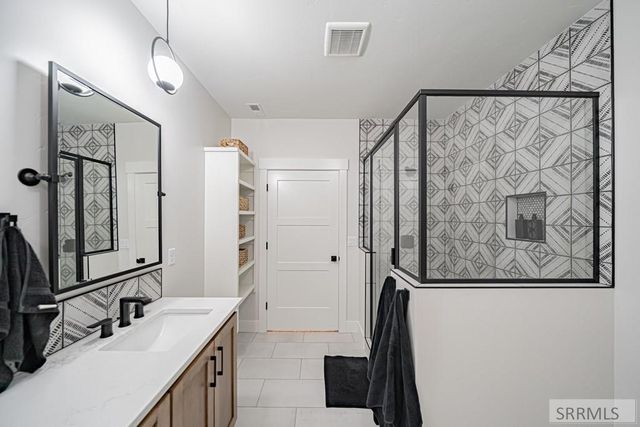 6783 S Tumble Creek Lane, Idaho Falls, ID 83406