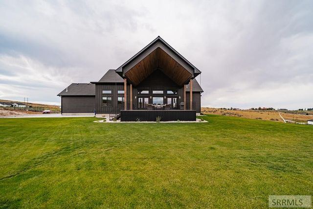 6783 S Tumble Creek Lane, Idaho Falls, ID 83406