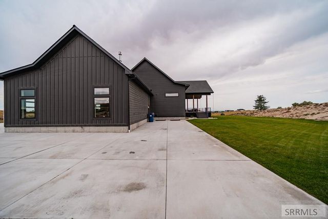 6783 S Tumble Creek Lane, Idaho Falls, ID 83406