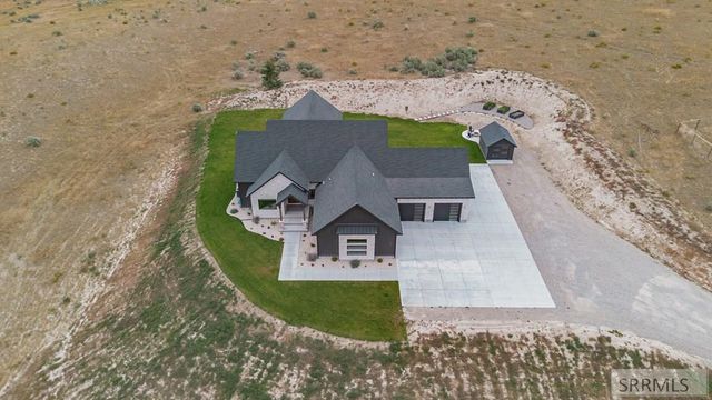 6783 S Tumble Creek Lane, Idaho Falls, ID 83406