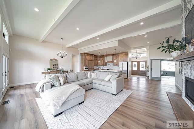 6783 S Tumble Creek Lane, Idaho Falls, ID 83406