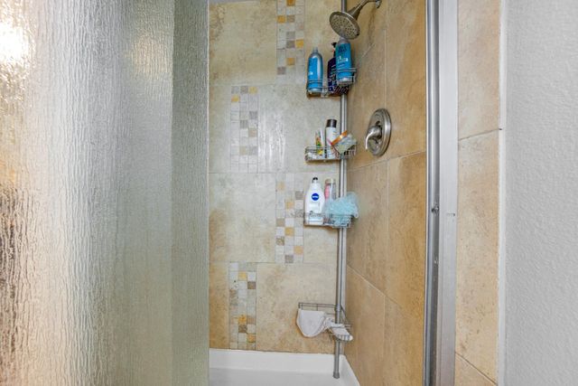 8548 Iris Crest Way, Elk Grove, CA 95624