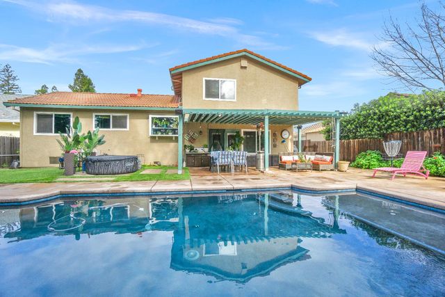 8548 Iris Crest Way, Elk Grove, CA 95624
