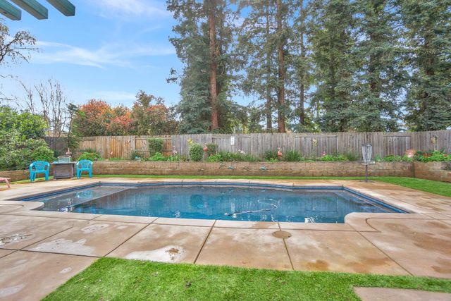 8548 Iris Crest Way, Elk Grove, CA 95624