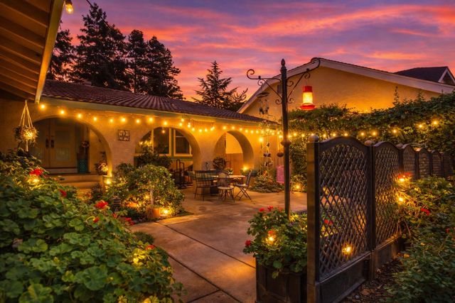 8548 Iris Crest Way, Elk Grove, CA 95624