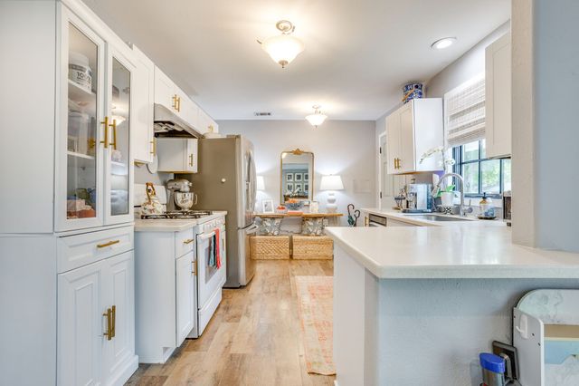 4632 Pershing Avenue, Fort Worth, TX 76107