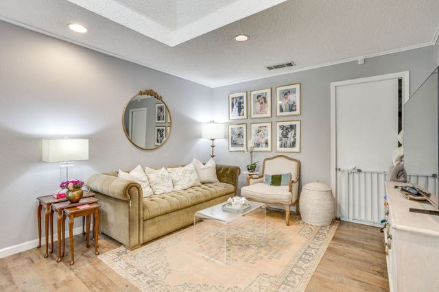 4632 Pershing Avenue, Fort Worth, TX 76107