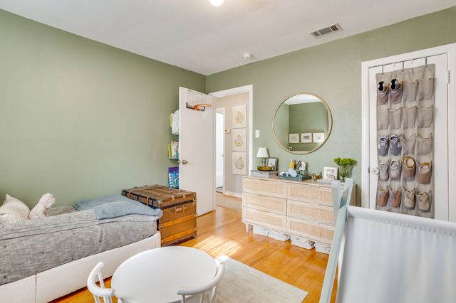4632 Pershing Avenue, Fort Worth, TX 76107