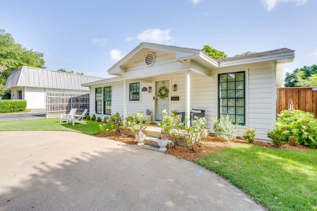 4632 Pershing Avenue, Fort Worth, TX 76107