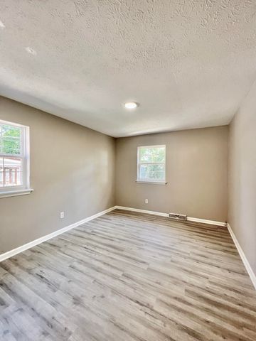 1362 Dix Drive, Lexington, KY 40517