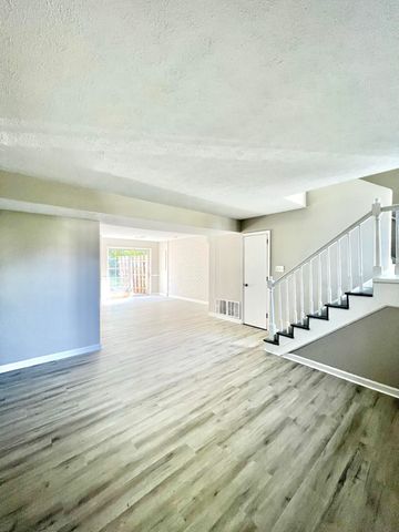 1362 Dix Drive, Lexington, KY 40517