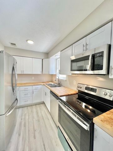 1362 Dix Drive, Lexington, KY 40517