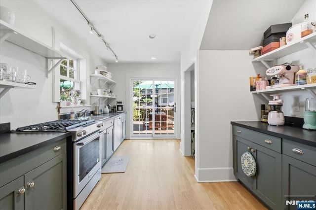 7 Godfrey Road, Montclair, NJ 07043