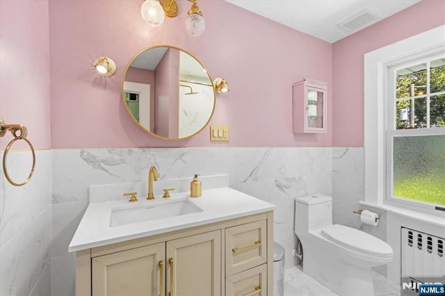 7 Godfrey Road, Montclair, NJ 07043