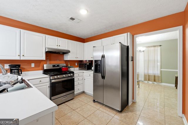 2833 Loral Pines Drive NW, Lawrenceville, GA 30044