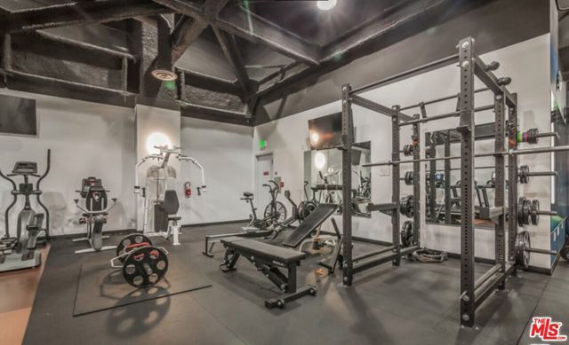 1100 Wilshire Boulevard 2806, Los Angeles, CA 90017