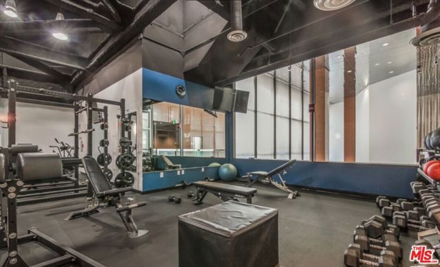 1100 Wilshire Boulevard 2806, Los Angeles, CA 90017