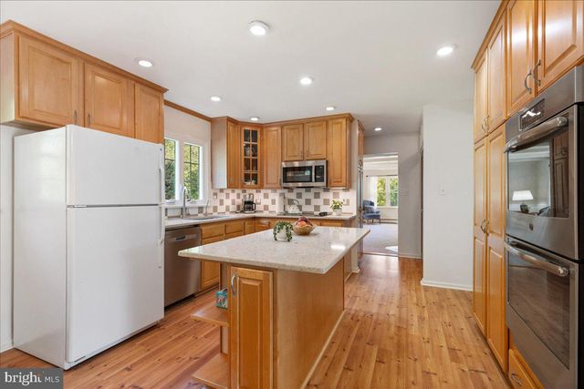 279 PENNINGTON ROCKY HILL RD, Pennington, NJ 08534