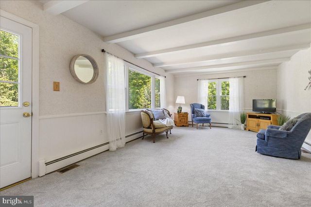 279 PENNINGTON ROCKY HILL RD, Pennington, NJ 08534