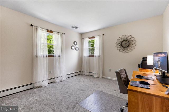 279 PENNINGTON ROCKY HILL RD, Pennington, NJ 08534