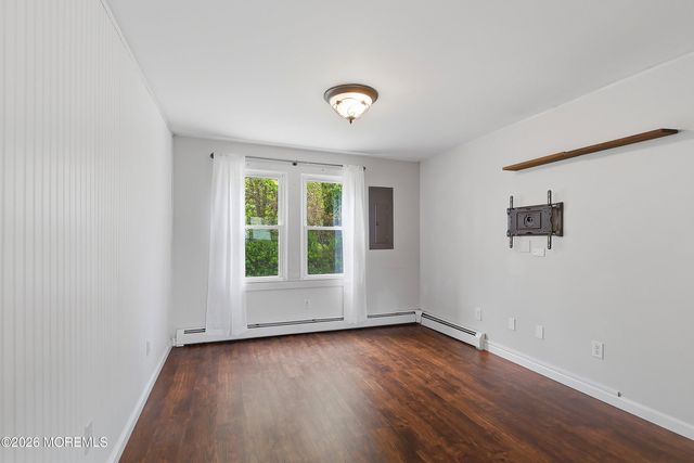 308 Longfellow Avenue, Toms River, NJ 08753