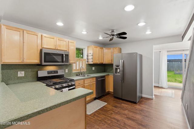 308 Longfellow Avenue, Toms River, NJ 08753