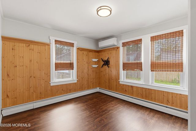 308 Longfellow Avenue, Toms River, NJ 08753