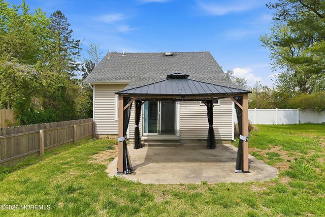 308 Longfellow Avenue, Toms River, NJ 08753